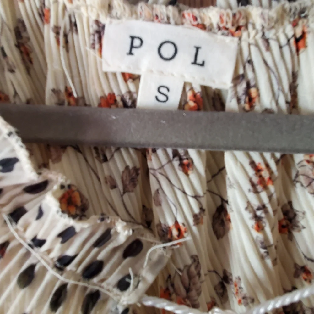 Top - Picture 5 of 6